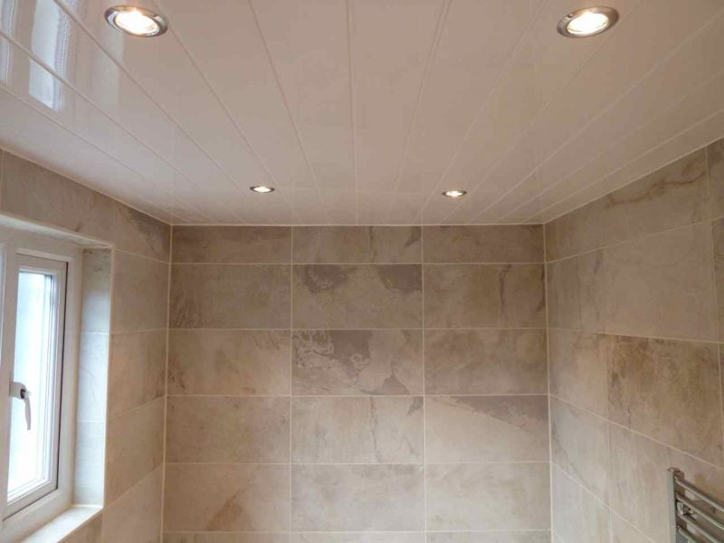 Family Bathroom 4.jpg