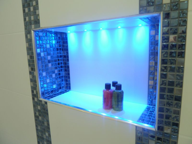 Tiled alcove